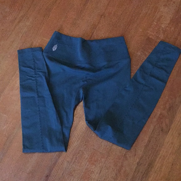 FP Movement Seamless Contour Legging - Picture 4 of 5